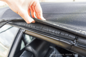 How to Clean and Protect Car Window Rubber Seals with Silicone Lubricant