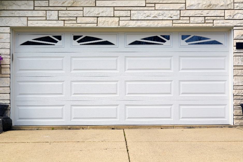 Get Rid Of A Squeaky Garage Door With Garage Door Lubricant Wd 40 Canada
