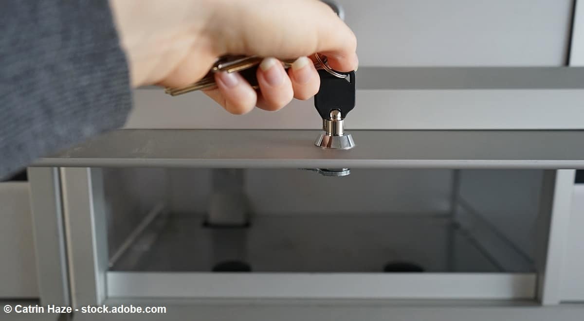 Cómo cambiar la cerradura del buzón y hacer que funcione