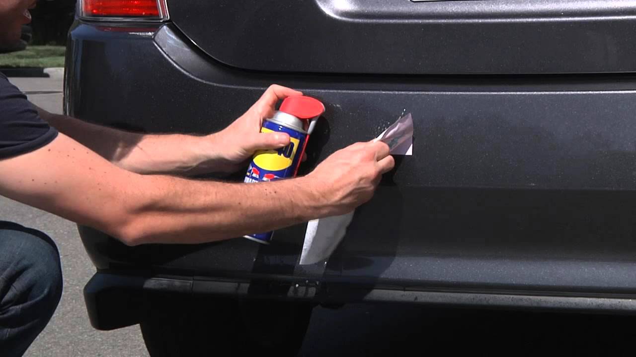 ¿Cómo quitar stickers del auto y otras superficies? WD40 México