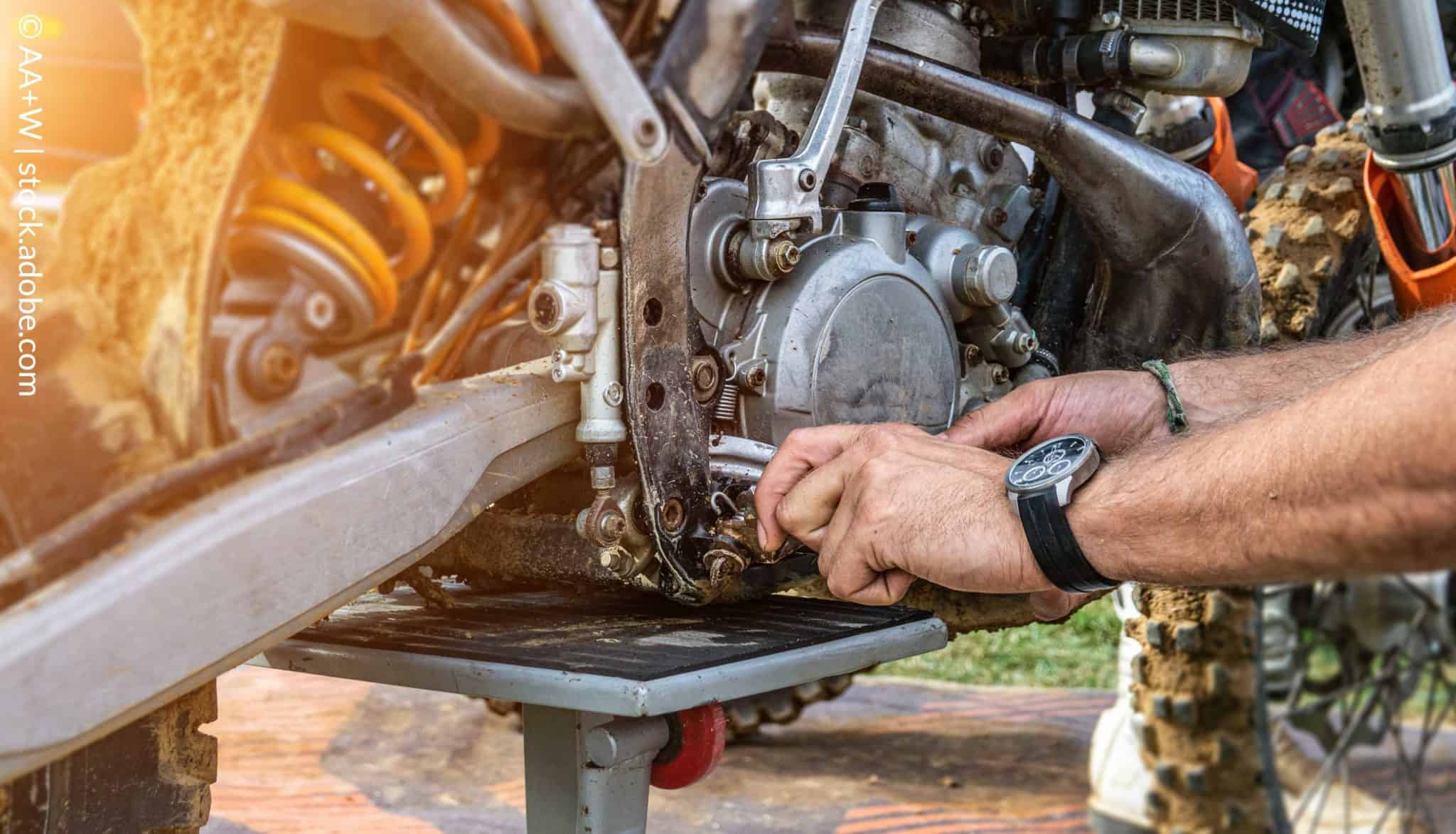 Comment entretenir ma moto cross ? WD40 FR