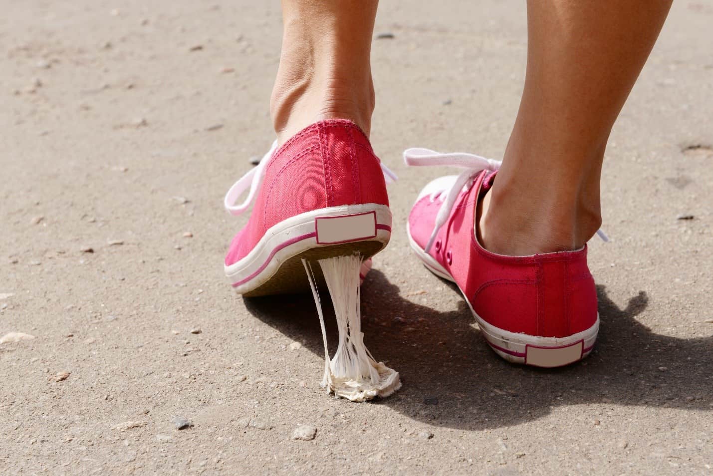 easy-steps-to-remove-chewing-gum-off-your-shoes