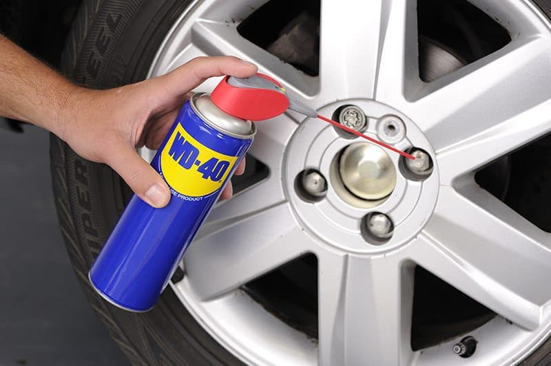 Como trocar o pneu do carro