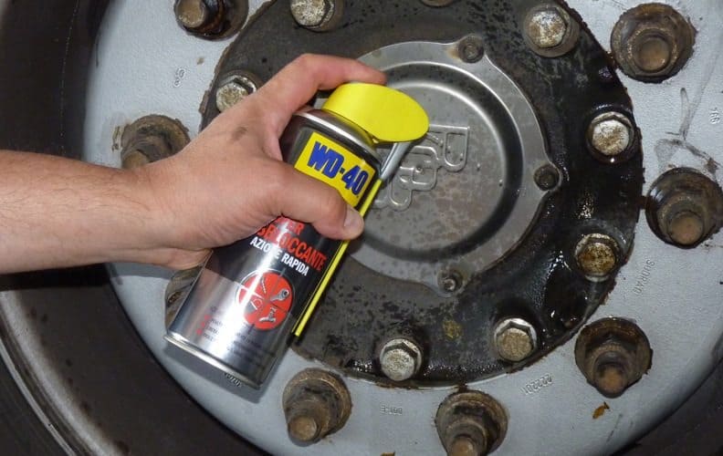 Como tirar parafuso moído ou enferrujado