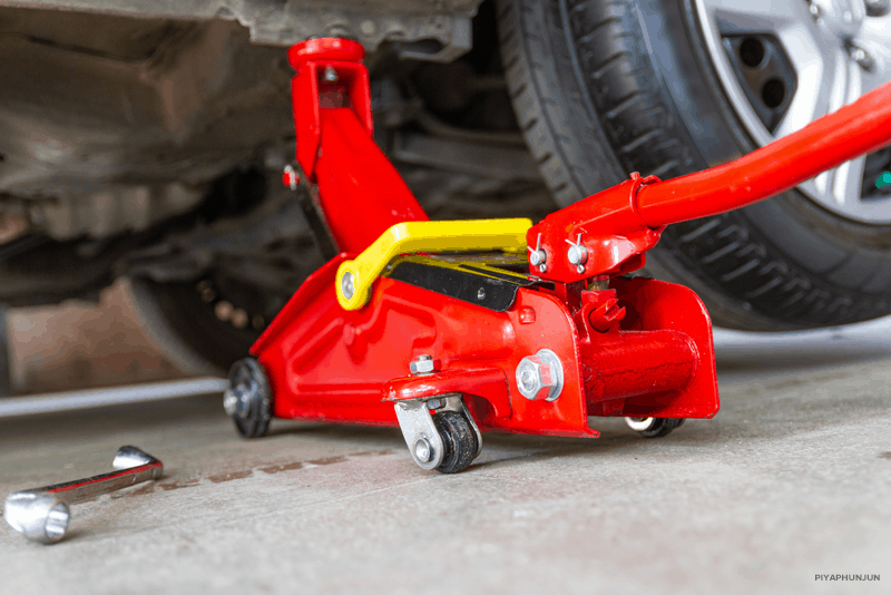 macaco-do-carro-wd-40 Macaco do carro - WD-40